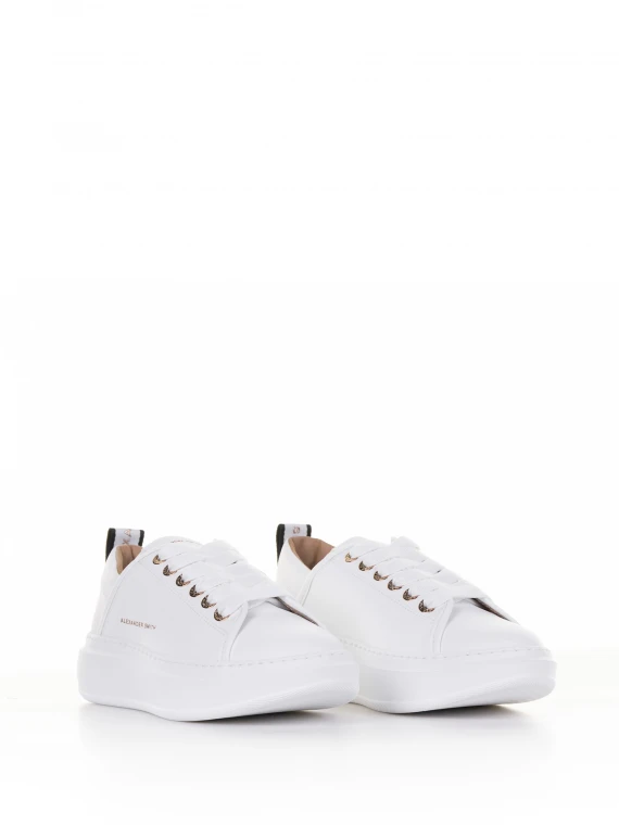 White Wembley leather sneaker