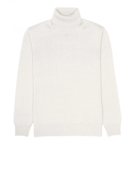 White long-sleeved turtleneck