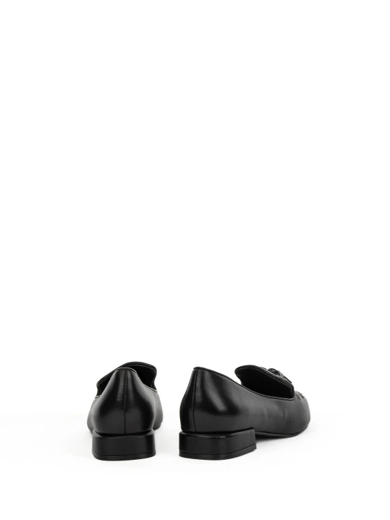 Black leather ballerina with tassels