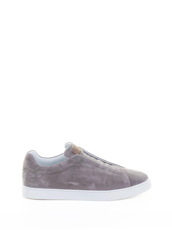 Slip on greige suede sneaker