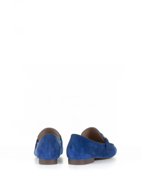 Mocassino in suede blu con morsetto