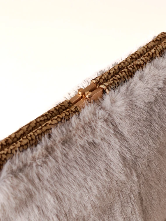 Borsa a tracolla in faux fur