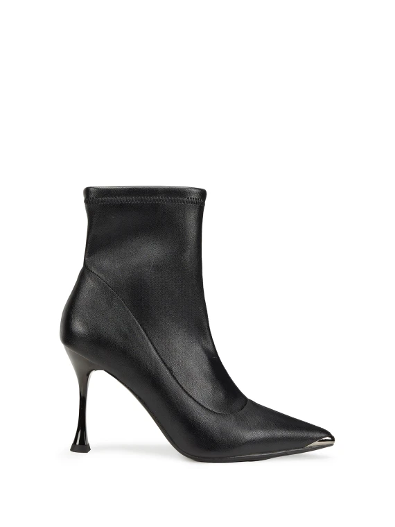 Black leather ankle boot with heel