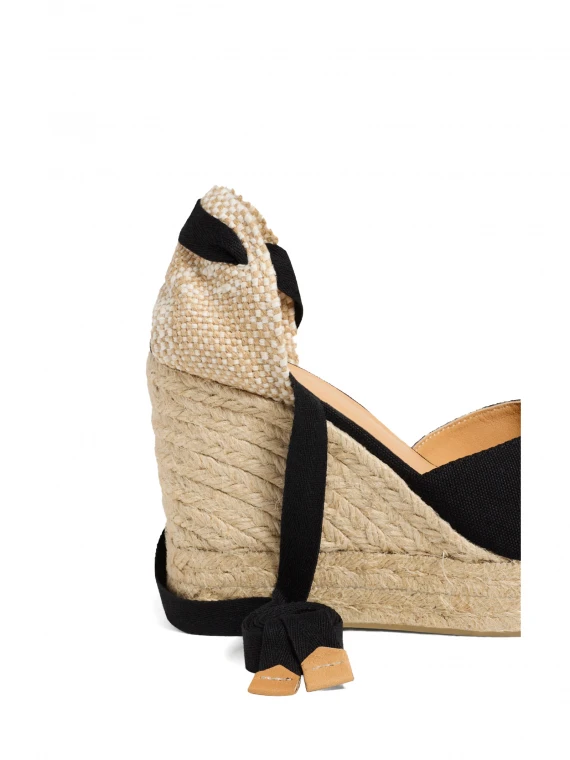 Espadrilles Bilina open with laces at the ankle