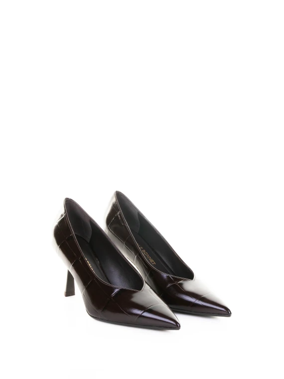 dark brown crocodile print pump