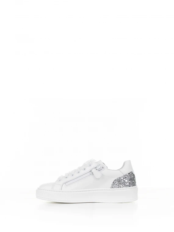 Leather sneaker with silver glitter