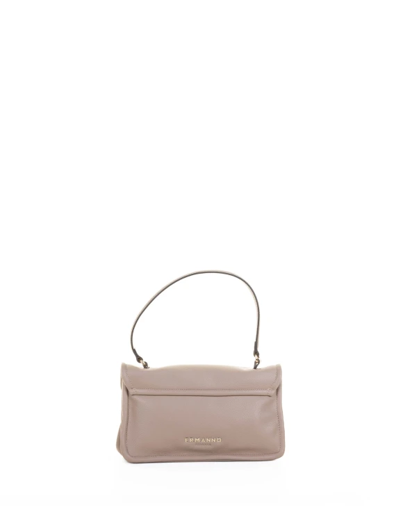 Flap shoulder bag in sand leather