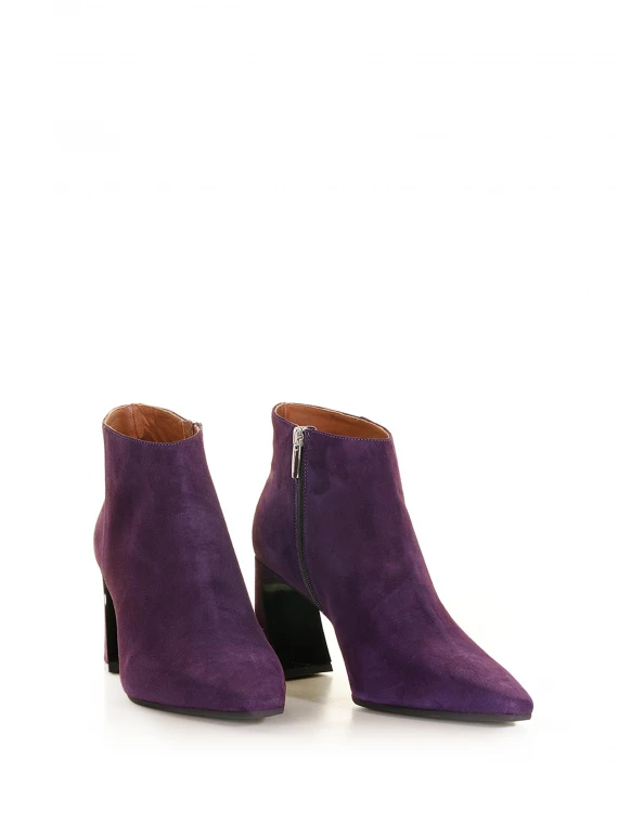 Stivaletto in suede viola