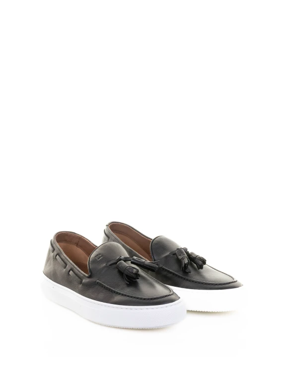 Black leather moccasin with tassels
