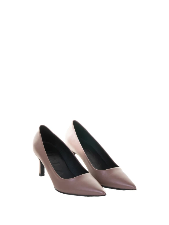 Beige leather décolleté