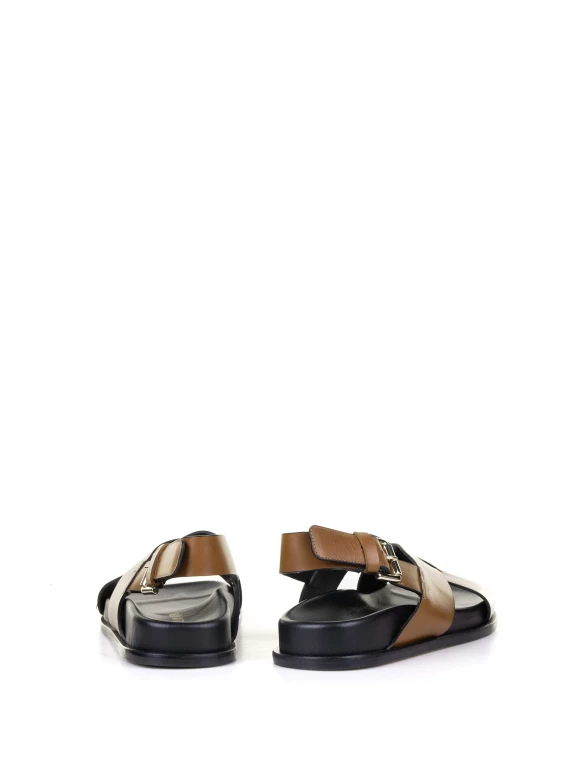 Low hazelnut leather sandal