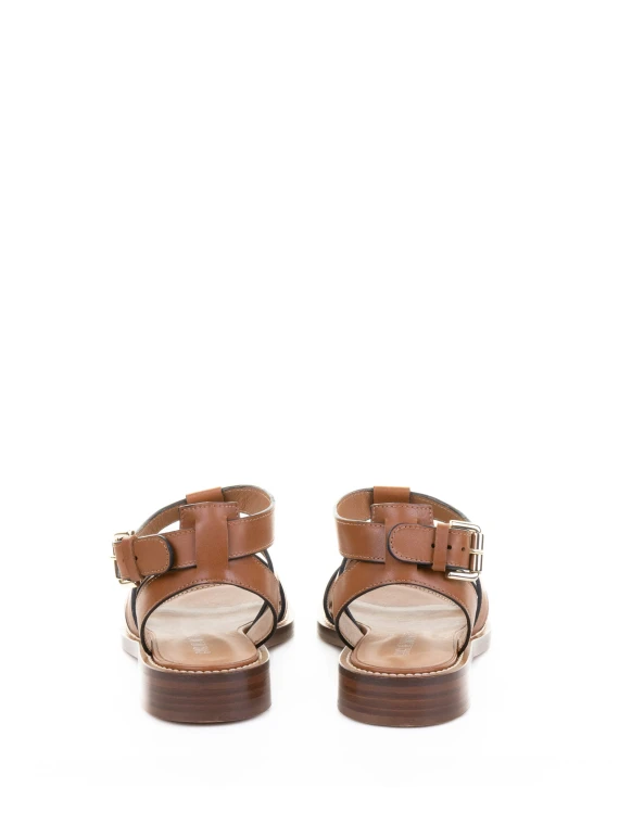 Low leather sandal