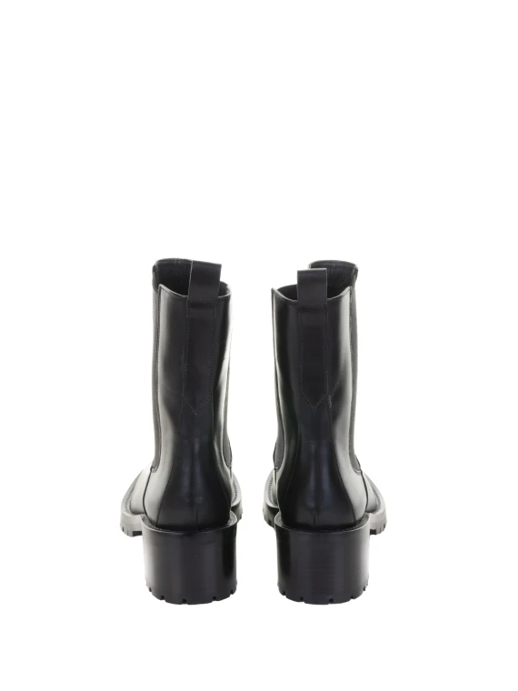 Black leather ankle boot with rubber sole