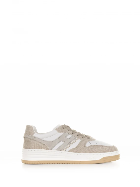 H630 beige sneakers