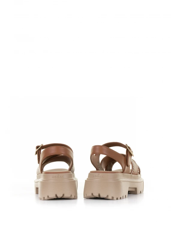 H644 brown leather sandal