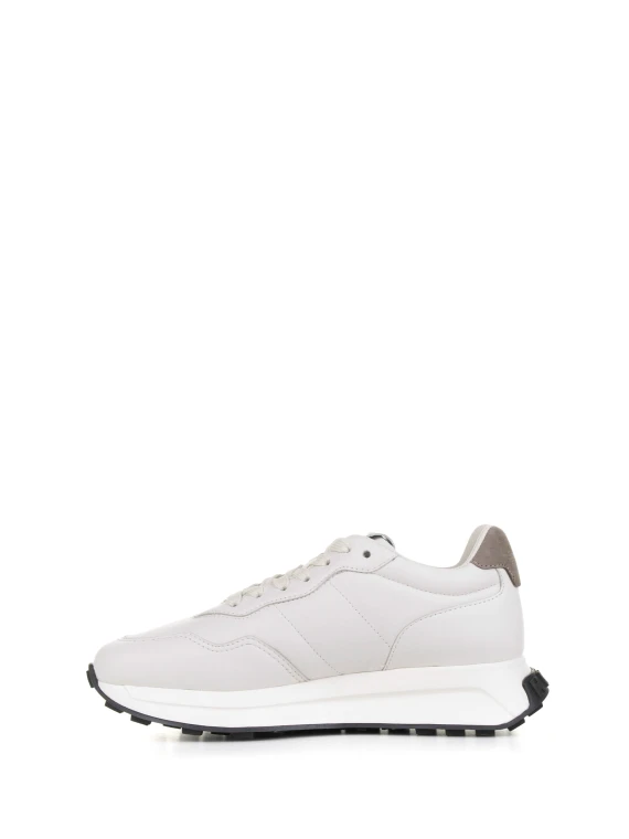 H641 running sneakers in cream silver