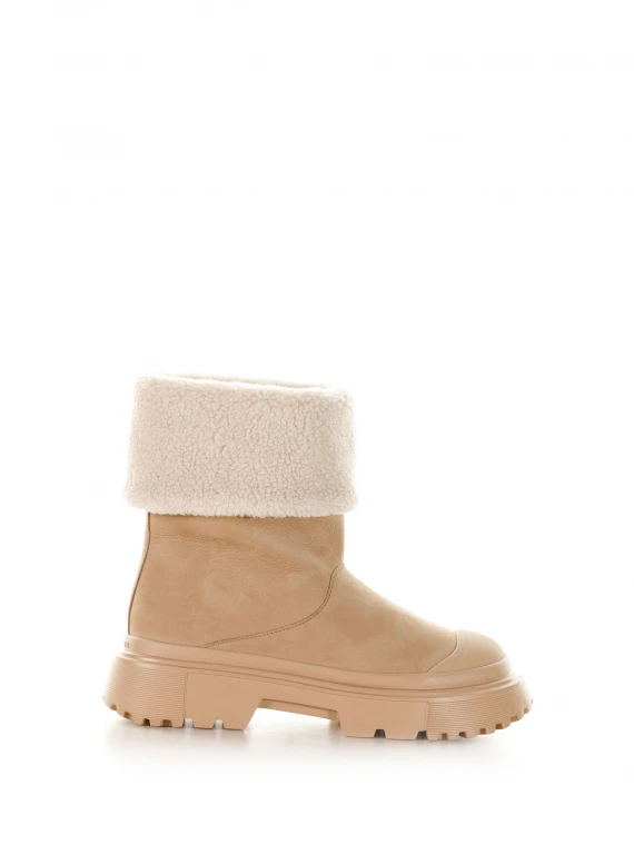 H619 ankle boot with faux fur