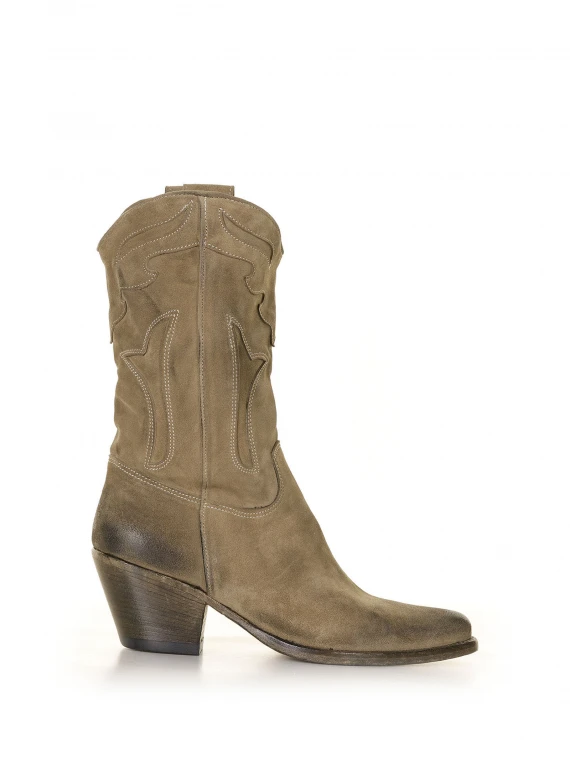 Beige suede high Texan boot