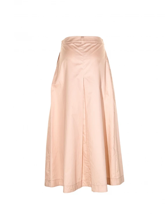 Long wide skirt with pleats