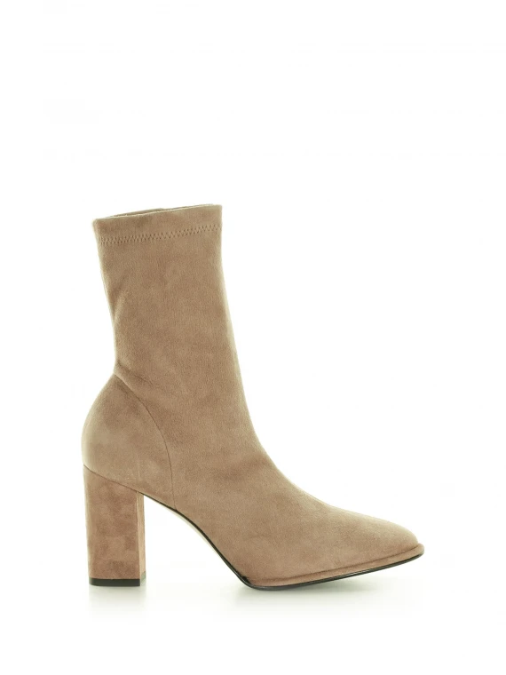 Elsa ankle boot in beige suede