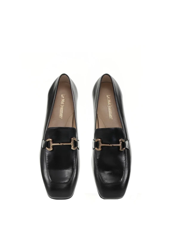 Leather loafer with horsebit detail