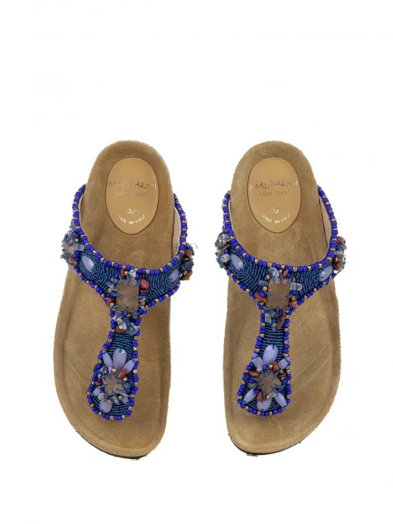 Flip-flops with jewelery embroidery on beads