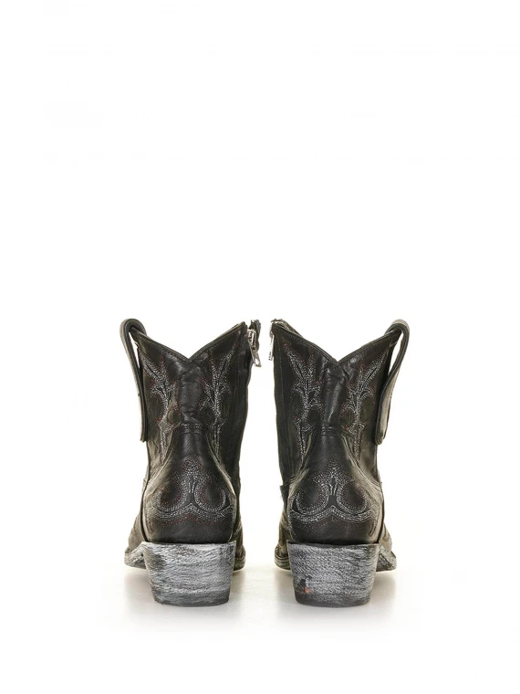 Texan ankle boot with worn effect silver