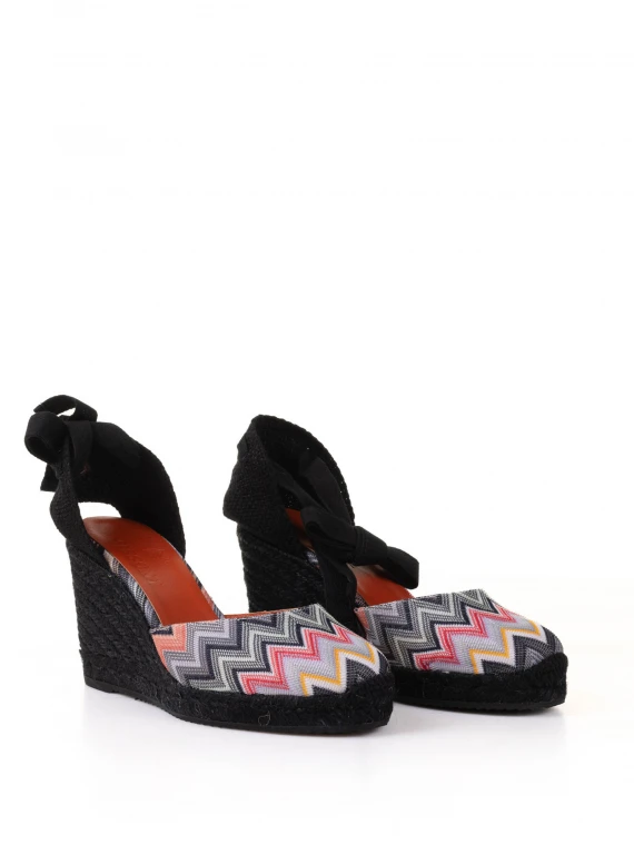 Espadrillas in tessuto chevron con zeppa e lacci alla caviglia