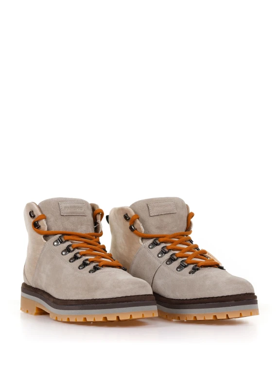 P09 suede Hiking Boots