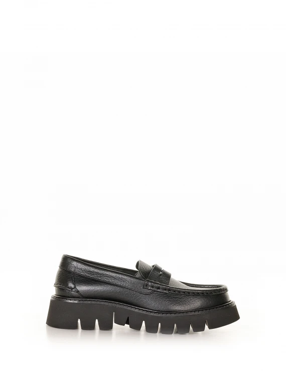 Leather loafer