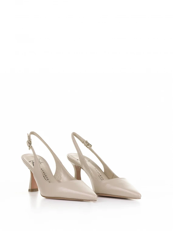 Chanel Slingback in nappa nude