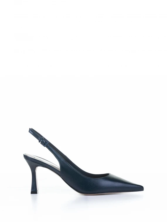 Chanel Slingback in navy blue nappa