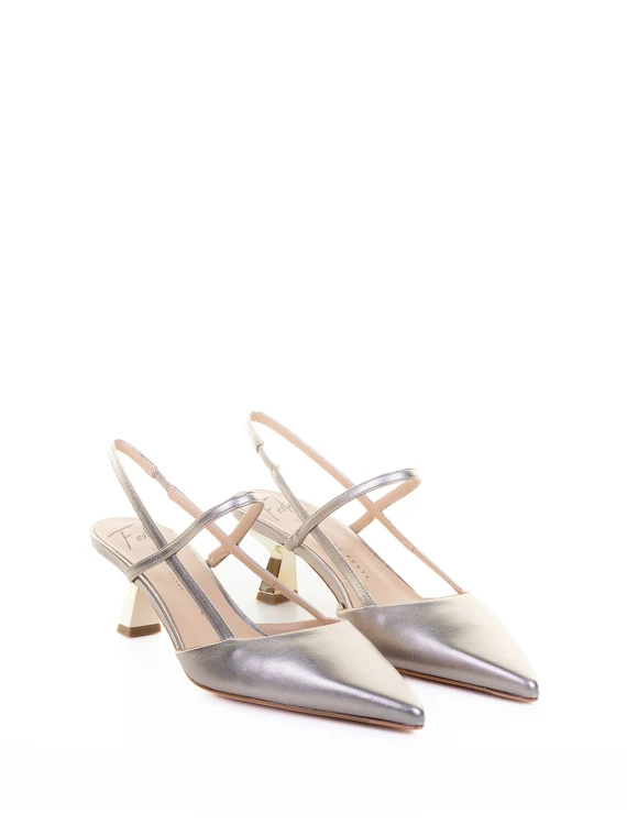 Décolleté  slingback in nappa laminata alba