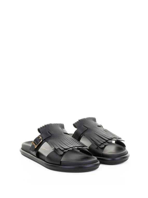 Black leather slipper with fringe