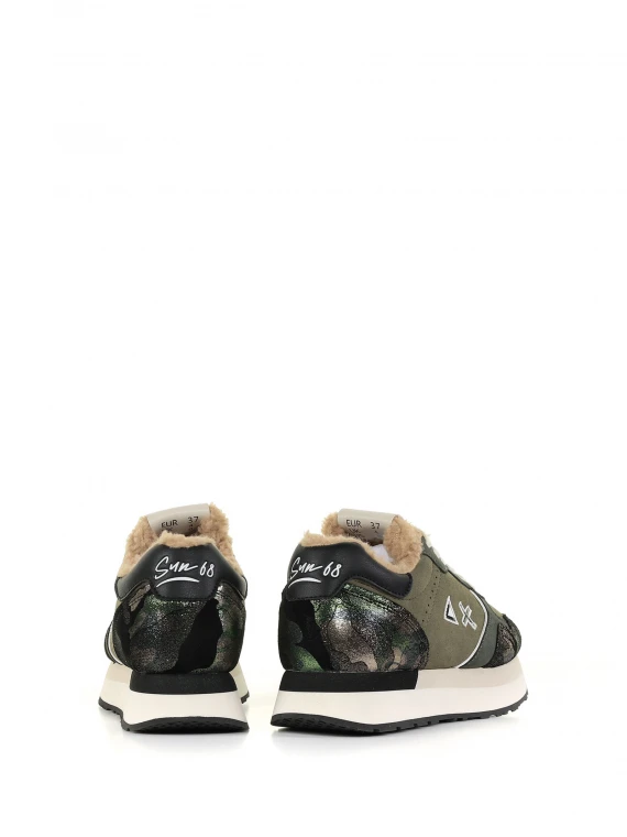 Kelly Teddy sneaker with camouflage details