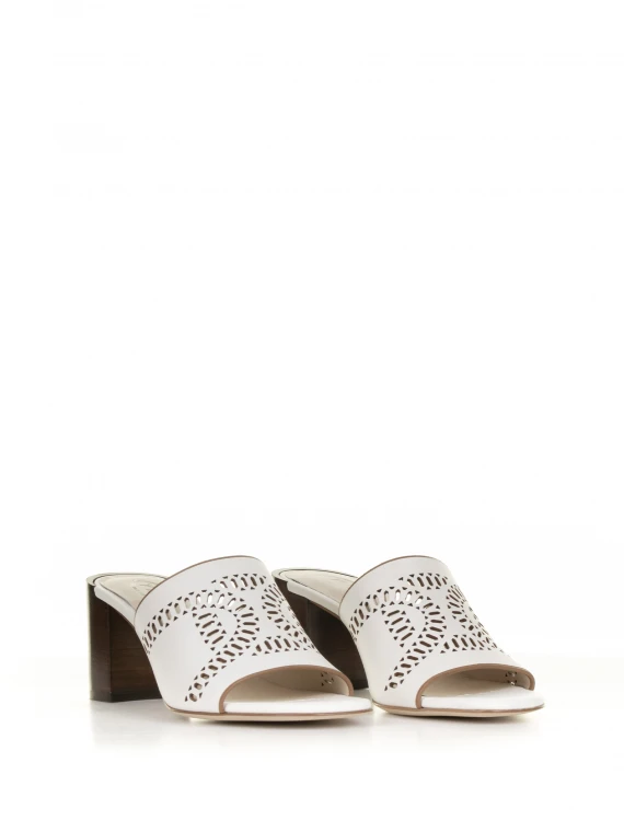 White leather slipper with heel