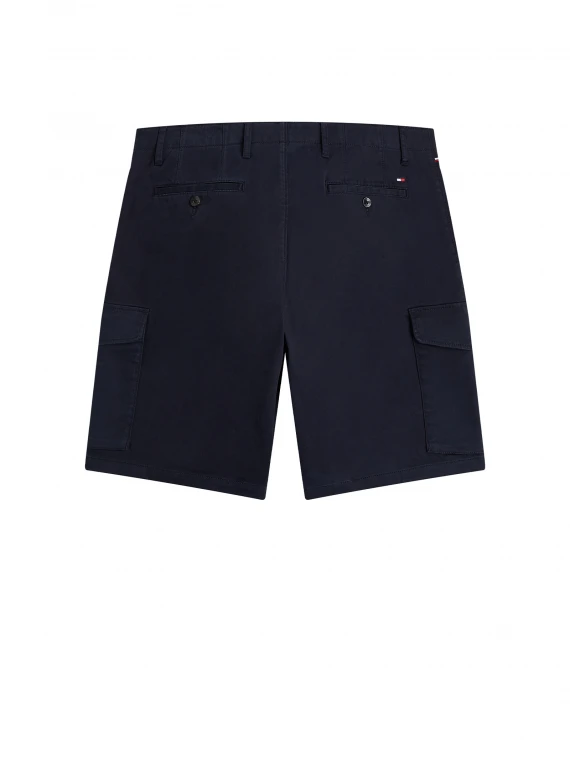 Navy men's Bermuda shorts with pockets