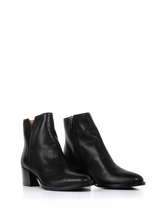 Leather ankle boot