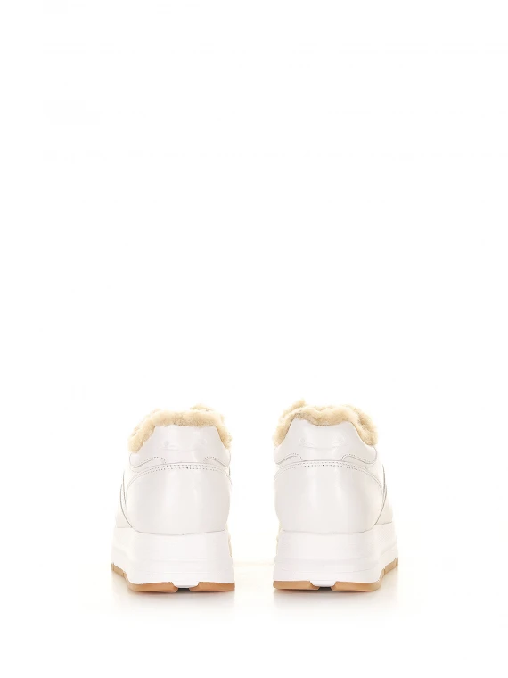 Sneaker in pelle foderata in shearling