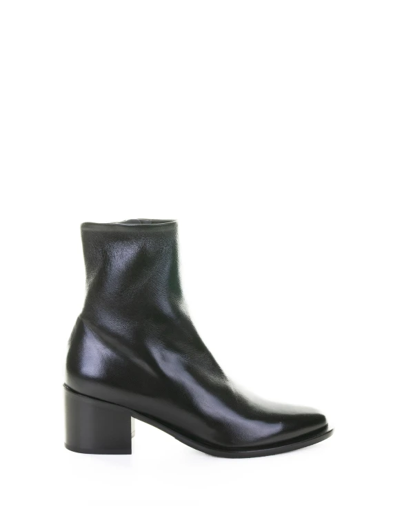 Boots Black
