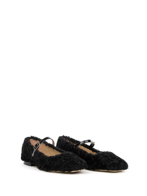 ORONERO Flat shoes Black